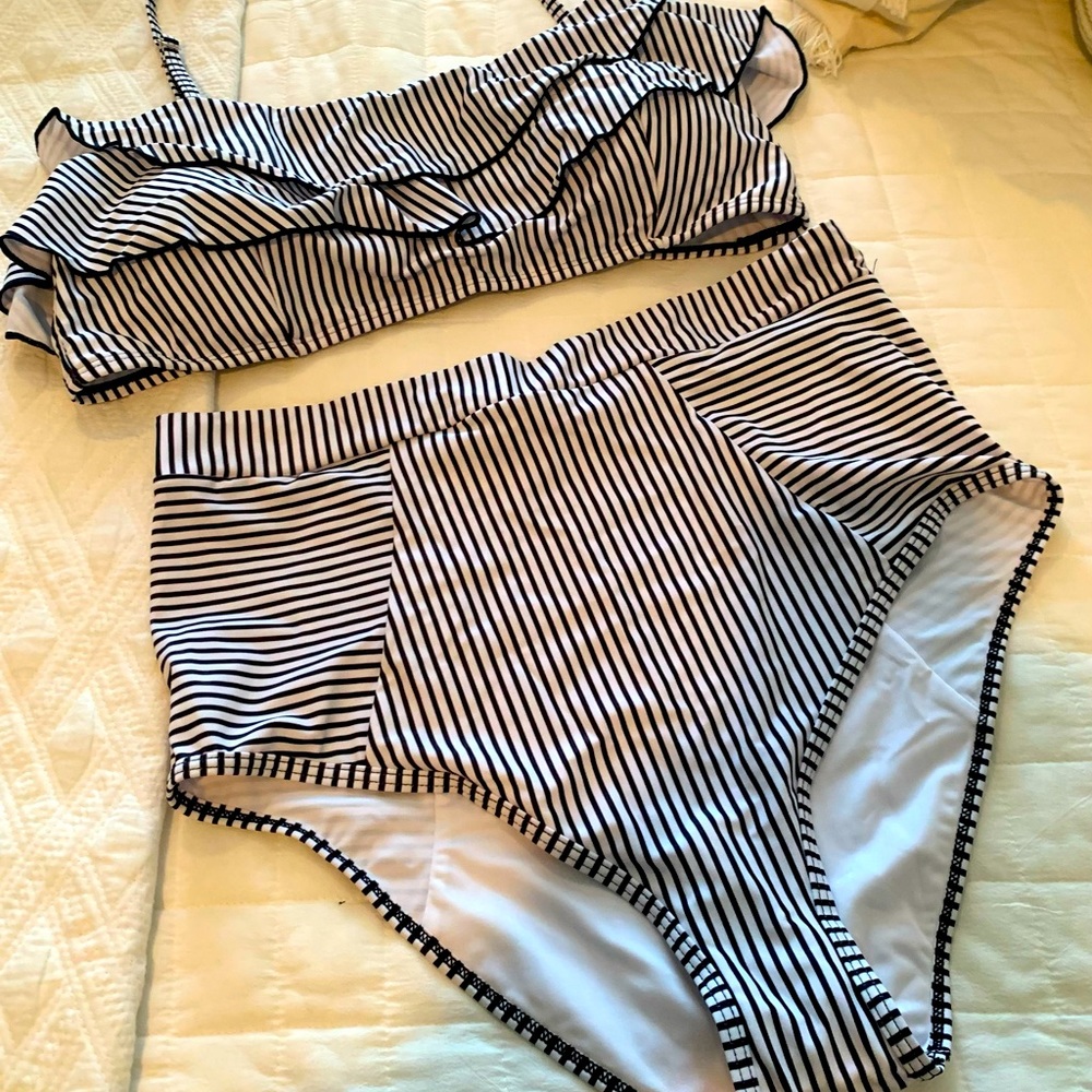Striped Ruffle Top high-waist two piece swimsuit